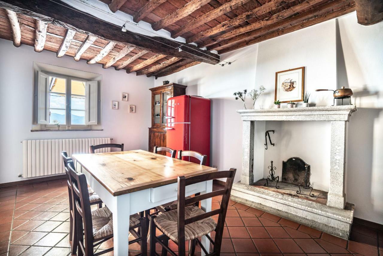 Accogliente Alloggio Con Vista E Piscina Lucca Eksteriør billede